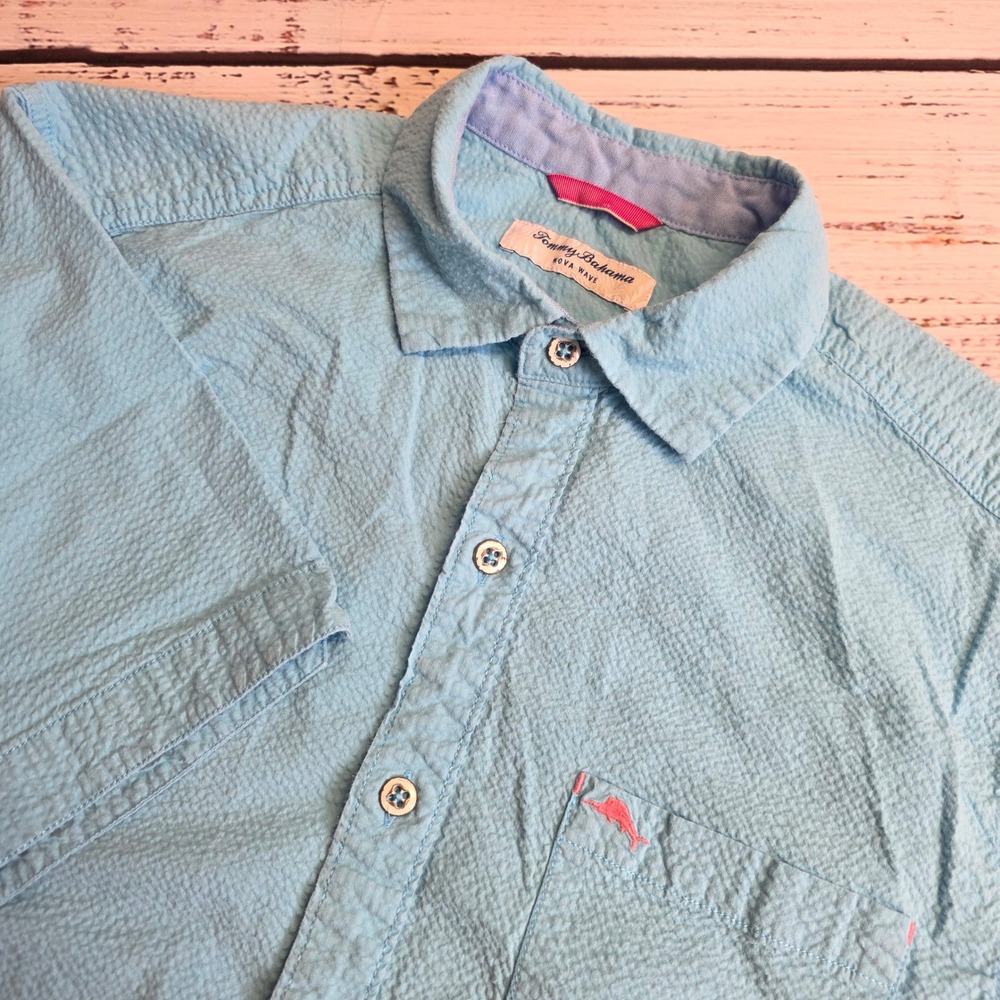 Tommy Bahama Nova Wave Men Medium Blue Seersucker Short Sleeve Shirt Bright Blue
